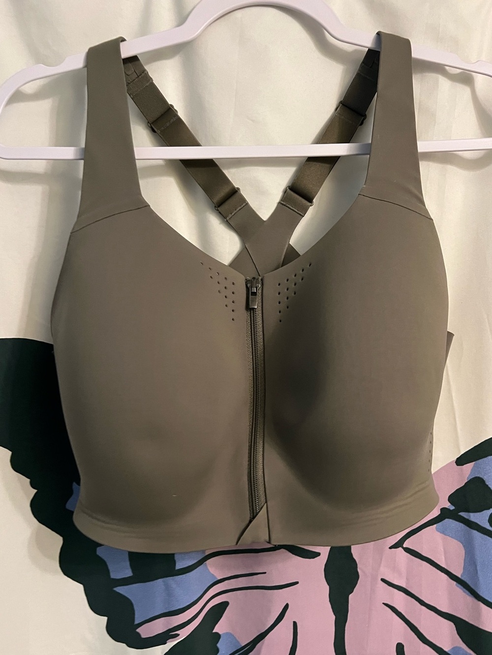 VSX Featherweight Max Front-Close Sports Bra